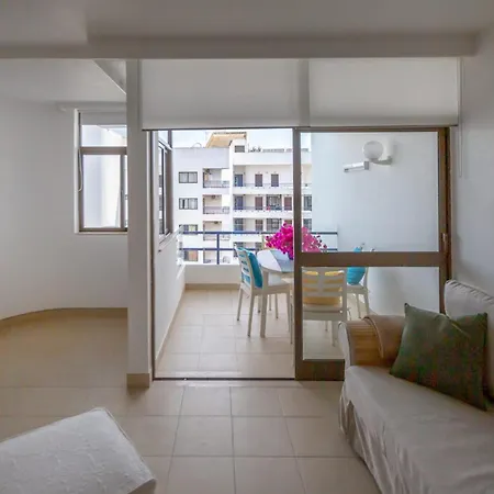 Angela's אלבופיירה