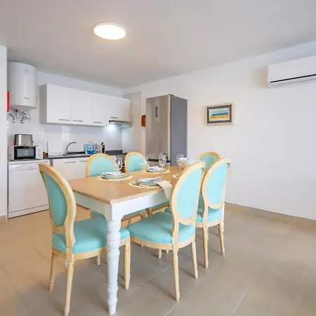 Angela's אלבופיירה